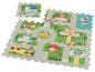Kinder-Spielmatte mit Stadtplan-Design, mit Gebäuden und Fahrzeugen.
