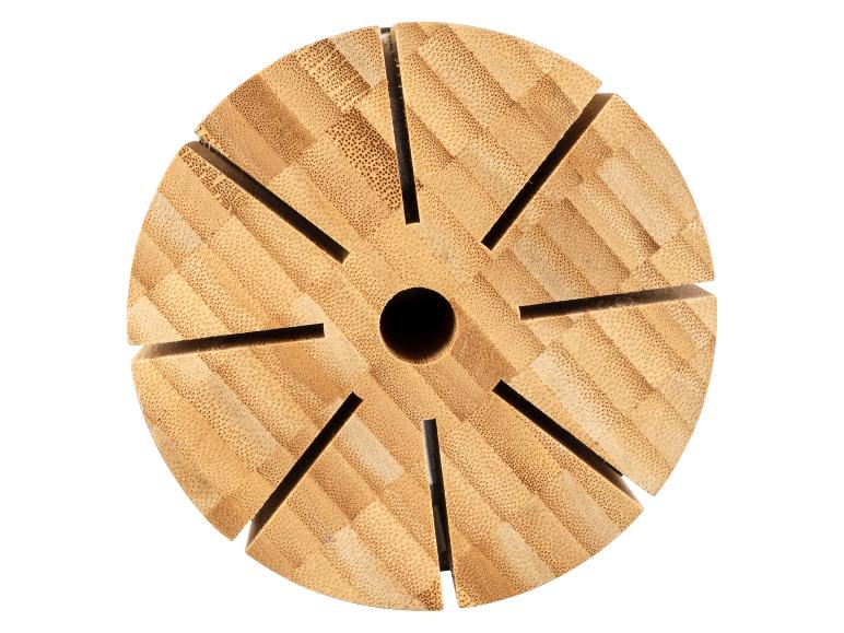 Runder Bambus-Messerblock mit Platz für 8 Messer.