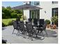 Graue Garten-Essgruppe mit Sonnenschirm auf einer sonnigen Terrasse.