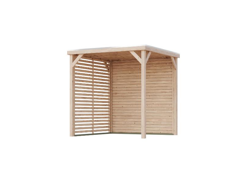 Holzpergola mit Rankgittern und geschlossener Rückwand.