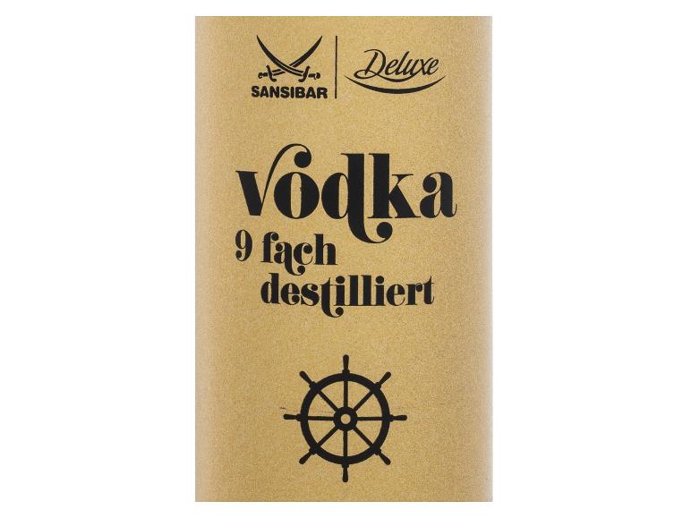 Sansibar Deluxe Wodkaflasche, 9-fach destilliert, mit Steuerrad-Logo.