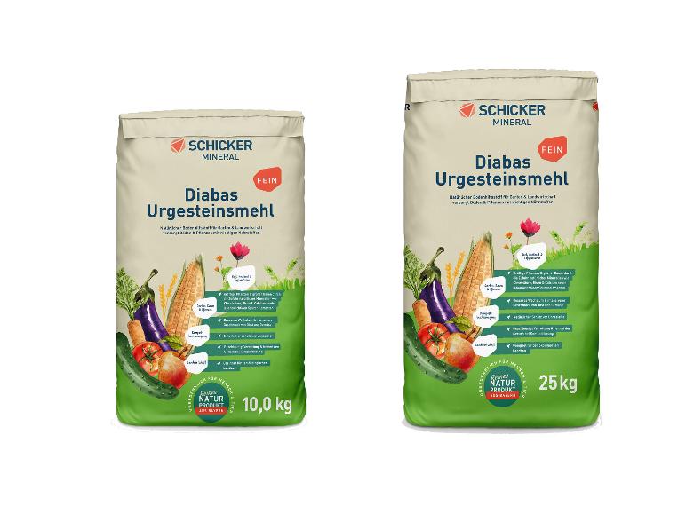 Zwei Säcke Schicker Diabas Urgesteinsmehl Mineral-Dünger, einer 10 kg und einer 25 kg.