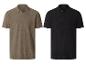 Zwei kurzärmelige Strick-Poloshirts: ein braunes mit Lochmuster und ein schwarzes mit Rippenmuster.