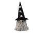 Halloween-Gnom mit schwarzem Hexenhut, verziert mit weißen Geistern.