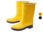 Gelbe Gummistiefel mit blauen Sohlen