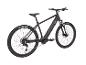 Schwarzes E-Mountainbike mit dicken Reifen und sichtbarem Antrieb
