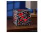 THE NOBLE COLLECTION Minecraft leuchtende Redstone-Blocklampe auf einem Holztisch
