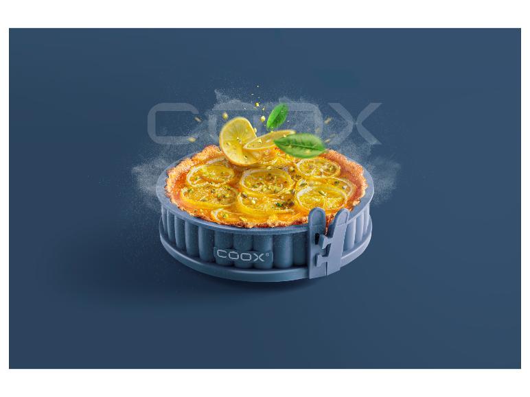 Ein Zitronenkuchen in einer grauen Silikonform von Coox.