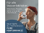 Frau trinkt Wasser aus einem Glas, Text bewirbt weicheres und reineres Wasser, neuer Name: PURE PERFORMANCE.