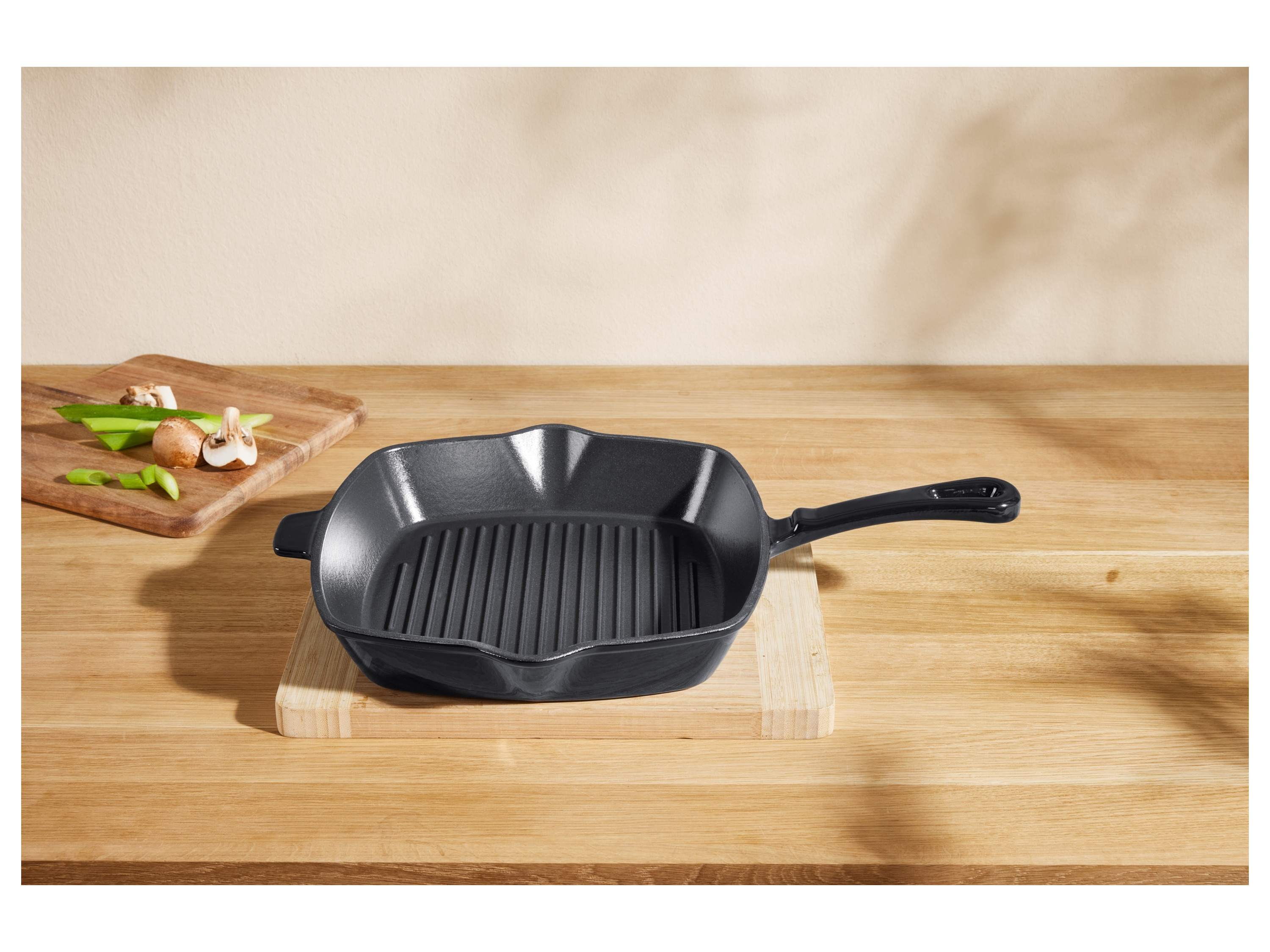 Thumbnail - SILVERCREST® Premium-Gusseisengrillpfanne 24 cm, für alle Herdarten  (Schwarz)