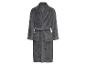 Ein grauer Bademantel mit Gürtel.