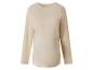 Ein beiges Langarm-Schwangerschafts-T-Shirt mit Raffungen an den Seiten.
