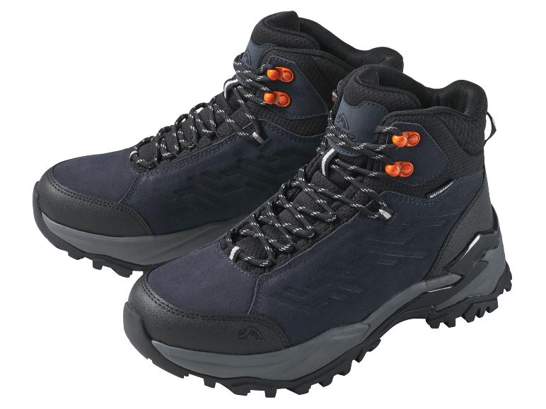 Ein Paar schwarze Wanderstiefel mit orangefarbenen und schwarzen Schnürsenkeln.