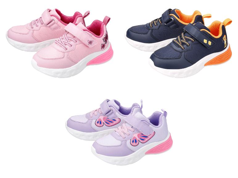 Kinderschuhe in Rosa, Marineblau und Lila mit Klettverschluss und Schnürsenkeln.