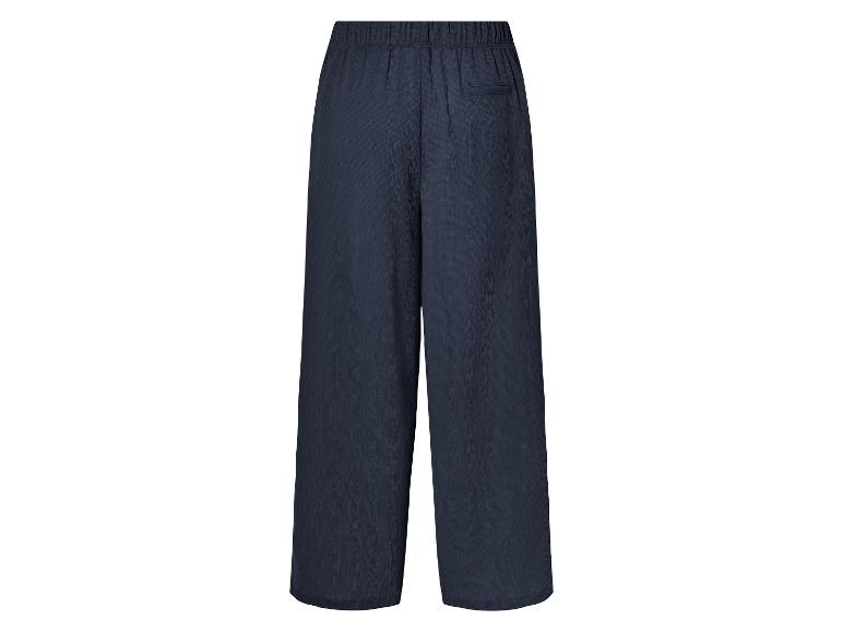 Dunkelblaue weite Hose, Rückansicht.