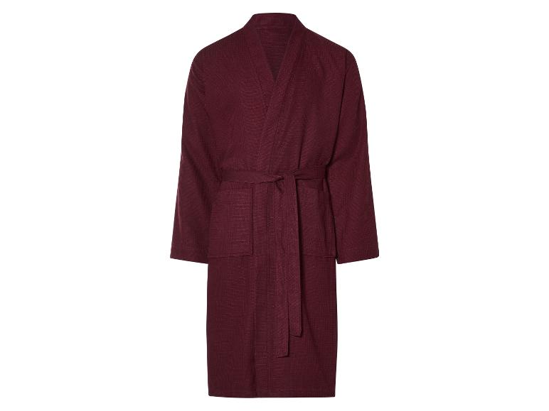 Burgunder Bademantel.