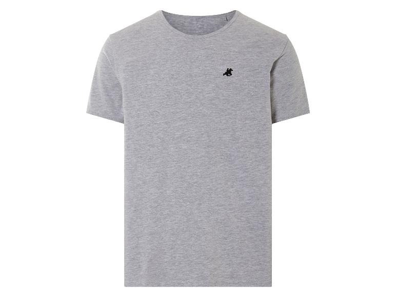 Ein graues T-Shirt mit einem kleinen Reiterlogo.