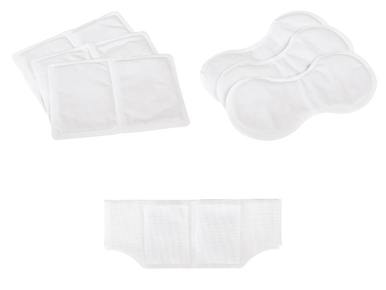 Weiße Einweg-Pads und Einlagen für Inkontinenz- oder Hygieneprodukte.