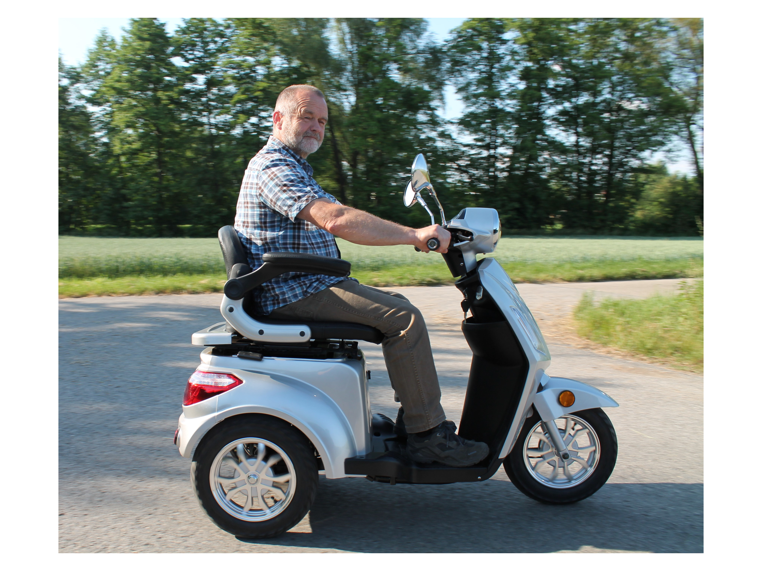 Thumbnail - Nova Motors Elektromobil Bendi Li (1 Akkupack, Silber)