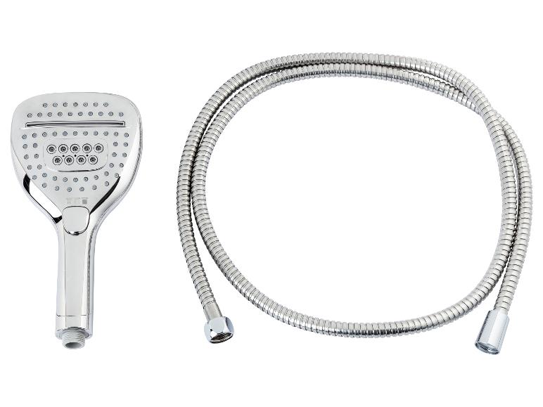 Verchromte Duschbrause und Schlauch für Badezimmer.