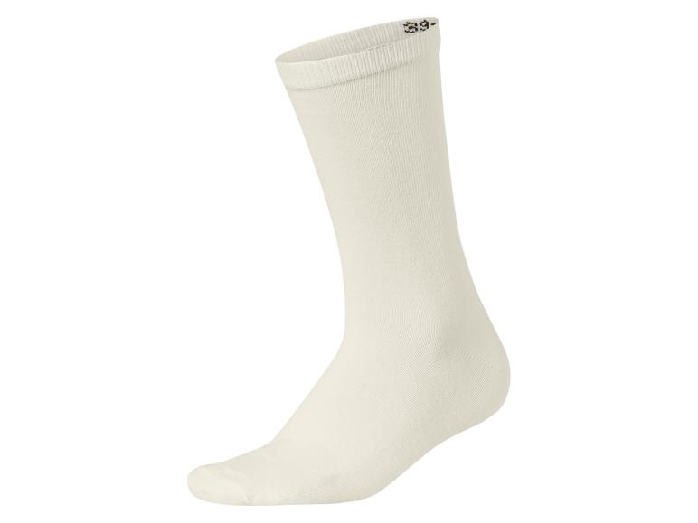 Einfache weiße Socke mit der Nummer 39 oben aufgedruckt.