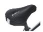 Schwarzer Crivit Memory Foam Fahrradsattel mit Reflexstreifen.