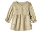 Beiges Cord-Babykleid mit lila Blumenstickerei und Knöpfen.