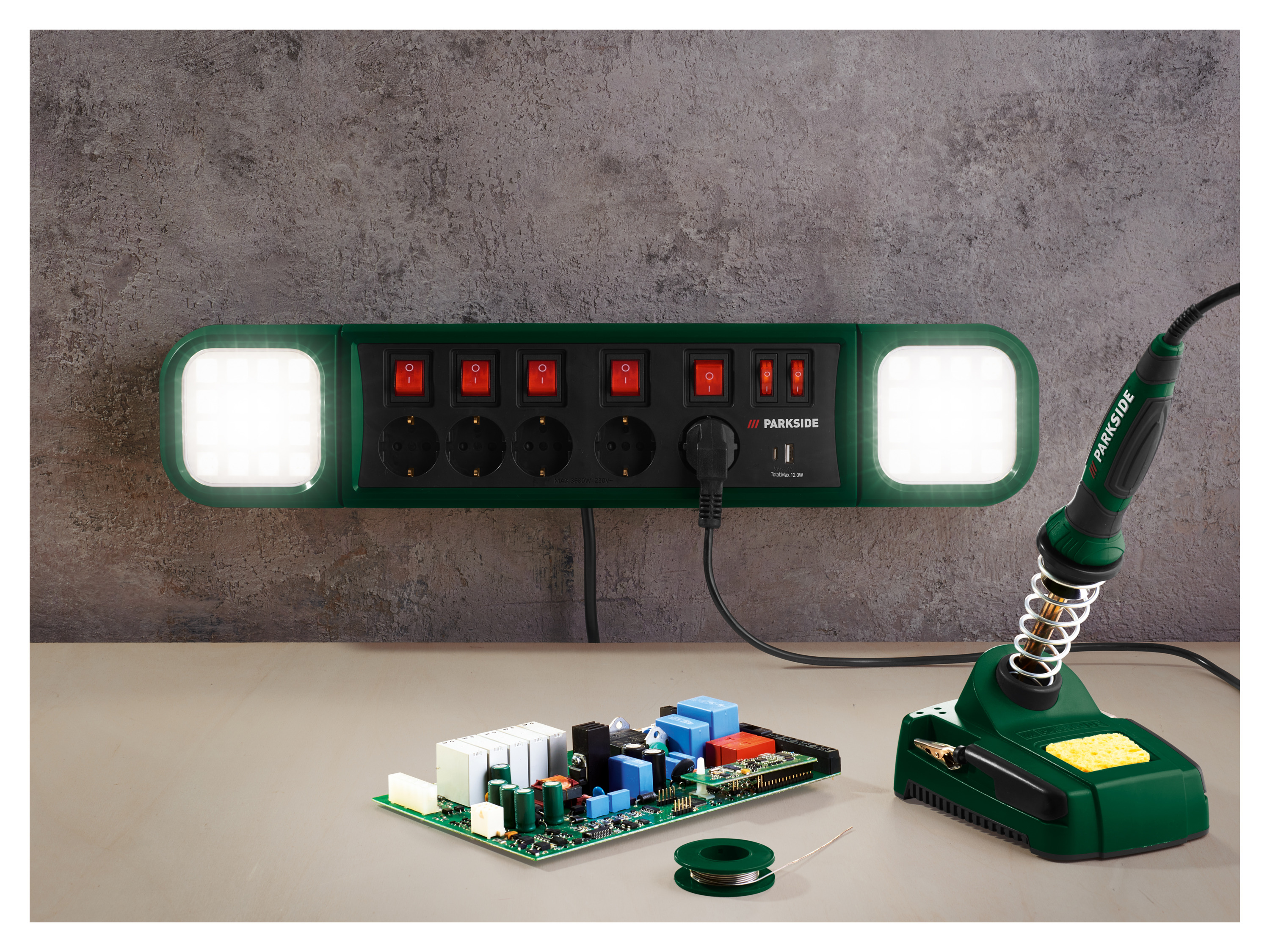 Thumbnail - PARKSIDE® LED-Arbeitsleuchte mit Steckdosenleiste »PASD 3680 A1«