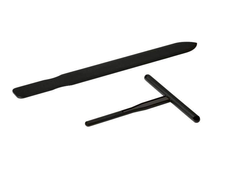 Schwarzes Fahrradreifen-Demontagewerkzeug und Reifenheber