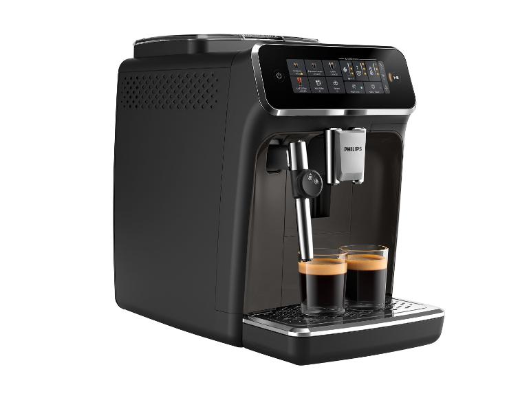Automatischer Kaffeevollautomat mit digitalem Display, das verschiedene Kaffeeoptionen anzeigt.
