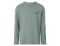 Hellgrünes Langarmshirt mit dem Schriftzug „Slowdown Join the Self-Care Club“.