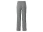 Graue Strickhose mit Zopfmuster.