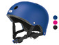 Blauer Fahrradhelm mit verstellbarem Kinnriemen.