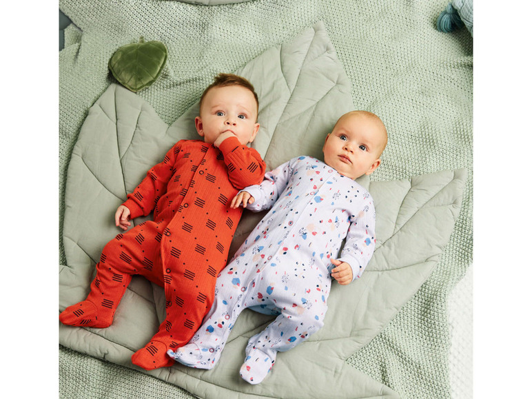 Gehe zu Vollbildansicht: lupilu® Baby Mädchen Schlafoverall aus reiner Bio-Baumwolle - Bild 10