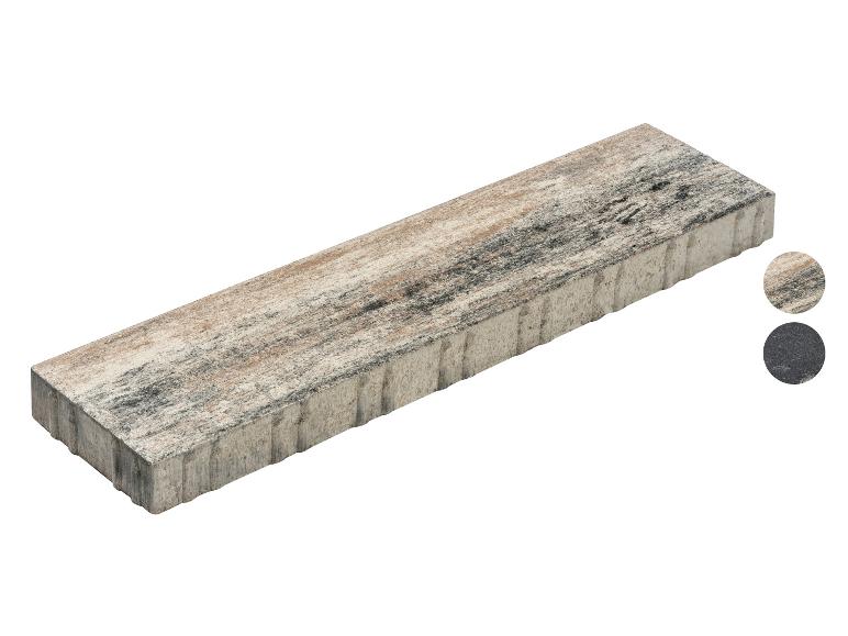 Rechteckige Pflasterplatte mit grauem und braunem Holzmaserungsmuster.