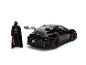 Schwarzer Sportwagen im Star Wars-Design mit Darth Vader Figur.