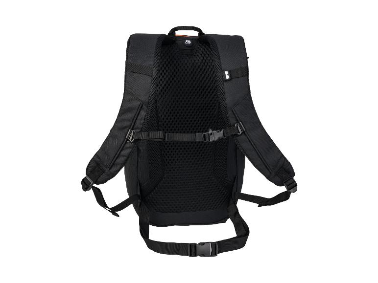 Schwarzer Rucksack mit gepolstertem Rücken und Schultergurten, mit Brust- und Hüftgurt.