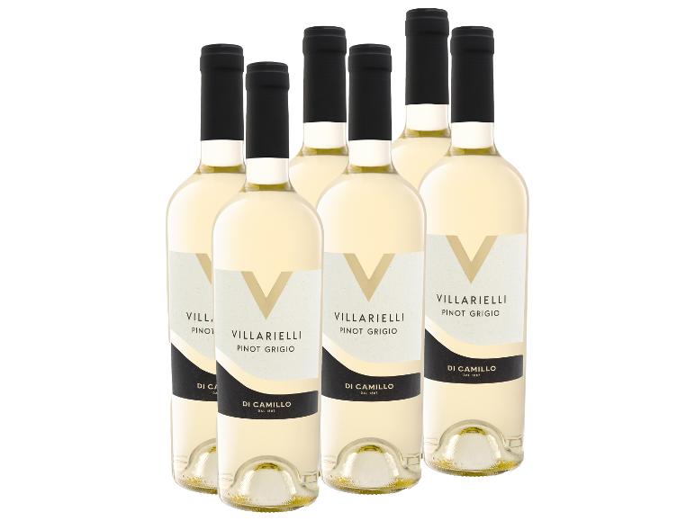 Sechs Flaschen Weißwein mit schwarzen Kapseln und Etiketten mit „Pinot Grigio“.