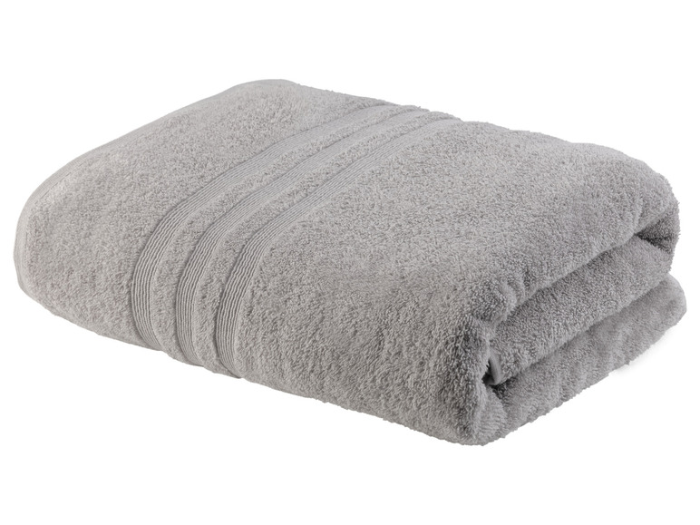 Ein gefaltetes graues Handtuch.