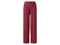 Bordeauxrote weite Hose mit elastischem Bund.
