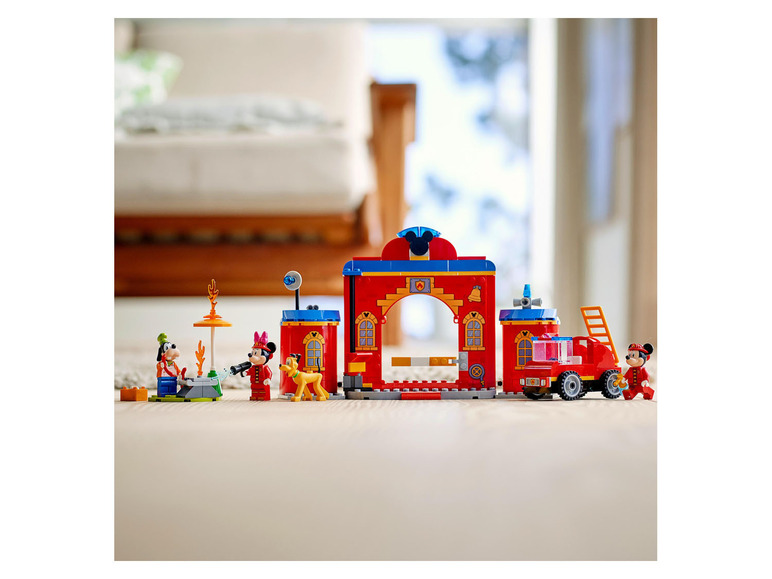 Gehe zu Vollbildansicht: LEGO® Micky and Friends 10776 »Mickys Feuerwehrstation und Feuerwehrauto« - Bild 3