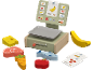 Hölzerne Spielzeug-Lebensmittelwaage mit verschiedenen Spielzeuglebensmitteln wie Bananen, Käse, Fleisch und Fisch.