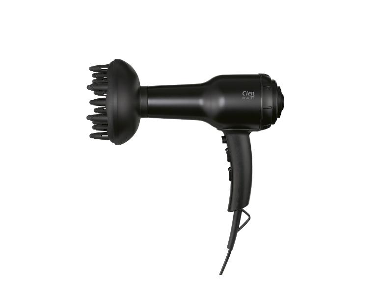 Schwarzer Haartrockner mit Diffusor