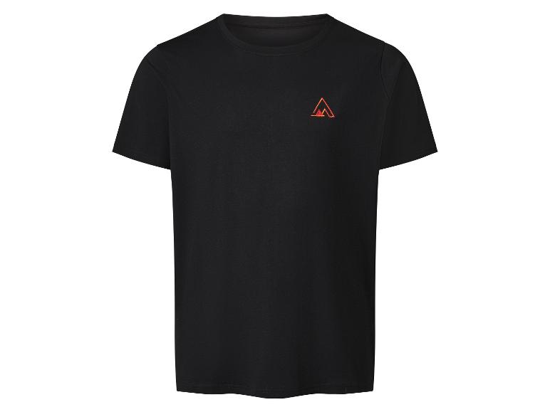 Ein schwarzes T-Shirt mit einem kleinen, orangefarbenen Logo.