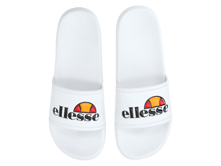 Weiße Ellesse Badelatschen: Komfort und Stil.