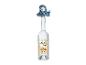 Flasche Marillenschnaps mit Alpenhut und der Aufschrift „Alpen Schnaps Marille“