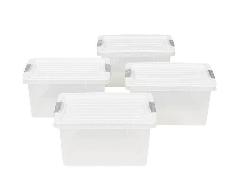 Vier transparente Aufbewahrungsboxen mit Deckeln.