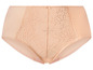 Beigefarbene Unterhose mit Spitze.