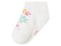 Weiße Kindersocke mit bunten Pfotenabdrücken und Blumen.