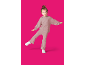 Kleines Mädchen in einem rosa gerippten Set aus Kapuzenpullover und Hose